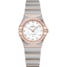 Réplique Montre pour femme Omega Constellation Manhattan Quartz 25 mm Cadran en nacre Diamant Or rose et acier inoxydable 131.25.25.60.55.001