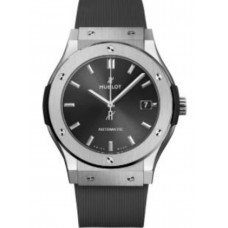 Réplique Montre pour homme Hublot Classic Fusion avec cadran gris et bracelet en caoutchouc 511.NX.7071.RX