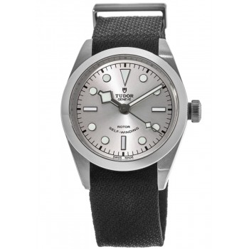 Réplique Montre unisexe Tudor Black Bay 36 avec cadran argenté et bracelet en tissu 79500-0014