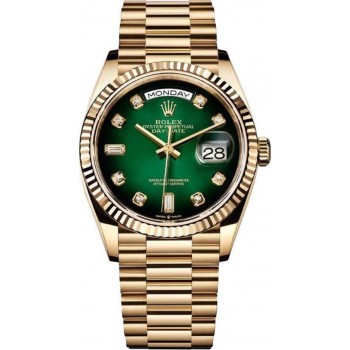 Réplique Montre Rolex Day-Date en or jaune et cadran diamant vert pour femme M128238-0069