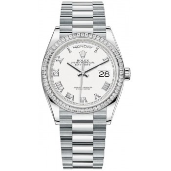 Réplique Montre Rolex Day-Date pour femme avec cadran blanc platine et lunette en diamant M128396TBR-0010