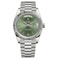 Réplique Montre pour homme Rolex Day-Date 40 en or blanc 18 carats avec cadran vert olive M228239-0033