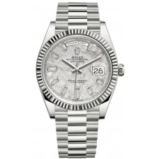 Réplique Montre pour homme Rolex Day-Date 40 en or blanc 18 carats avec cadran en météorite et diamant M228239-0055