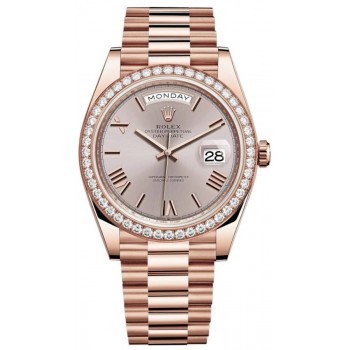 Réplique Montre pour homme Rolex Day-Date 40 en or Everose 18 carats avec cadran Sundust et lunette en diamant M228345RBR-0008