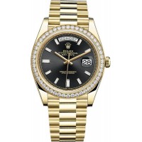 Réplique Rolex Day-Date 40 Montre pour homme en or jaune 18 carats avec cadran en diamant noir et lunette en diamant M228348RBR-0001