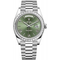 Réplique Montre pour homme Rolex Day-Date 40 platine avec cadran vert olive et lunette en diamant M228396TBR-0020