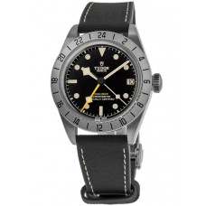 Réplique Montre pour homme Tudor Black Bay Pro avec cadran noir et bracelet en cuir M79470-0003