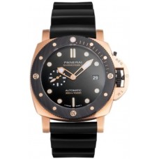 Réplique Montre Panerai Submersible pour homme avec cadran noir et bracelet en caoutchouc PAM02070