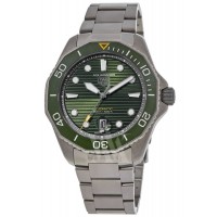 Réplique Montre Tag Heuer Aquaracer 300M automatique pour homme avec cadran vert titane WBP208B.BF0631