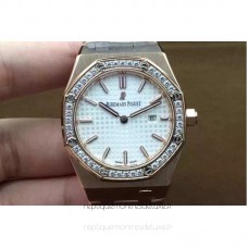 Réplique Montre Audemars Piguet Royal Oak 67651 Ladies Or rose Blanc Diamant Bezel Dial