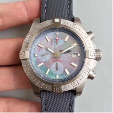 Breitling Avenger Bandit E1338310/M534/253S/E20DSA.2 cadran en nacre mère titane