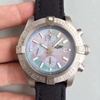 Breitling Avenger Bandit E1338310/M534/253S/E20DSA.2 cadran en nacre mère titane