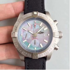 Breitling Avenger Bandit E1338310/M534/253S/E20DSA.2 cadran en nacre mère titane