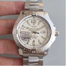 Réplique Breitling Colt Automatique 44MM A1738811-G791 Cadran Blanc en Acier Inoxydable