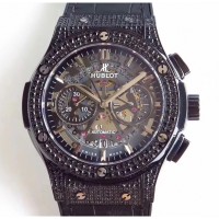 Réplique Hublot Classic Fusion Aerofusion Black Magic 525.CM.0170.RX Ceramic Diamonds Black Skeleton Dial