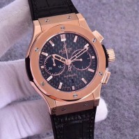 Réplique Hublot Classic Fusion Chronograph King Gold 521.OX.1181.LR Cadran en fibre de carbone en or rose