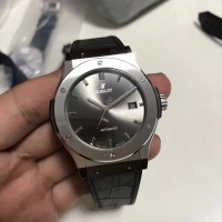 Réplique Hublot Classic Fusion Racing Gris Titane 511.NX.7071.LR Cadran Gris Titane