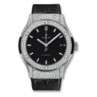 Réplique Hublot Classic Fusion Titane Pavé 511.NX.1171.LR.1704