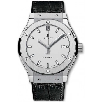 Réplique Hublot Classic Fusion Opalin Titane 42mm 542.NX.2611.LR