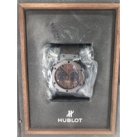 Réplique Hublot Classic Fusion Forbidden X Titane Brun Céramique 521.CC.0589.VR.OPX14