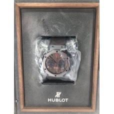 Réplique Hublot Classic Fusion Forbidden X Titane Brun Céramique 521.CC.0589.VR.OPX14