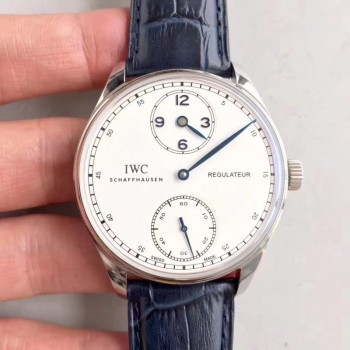 Réplique IWC Portugieser Regulateur IW544401 Cadran Bleu En Acier Inoxydable