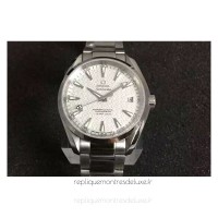 Réplique Omega Aqua Terra James Bond 41MM Acier inoxydable Blanc Textured Dial 