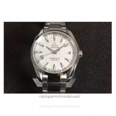 Réplique Omega Aqua Terra James Bond 41MM Acier inoxydable Blanc Textured Dial 