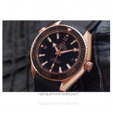 Réplique Omega Planet Ocean Professional 42MM Or rose Noir Dial 