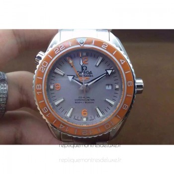 Réplique Omega Seamaster Planet Ocean GMT Acier inoxydable Gris Dial 