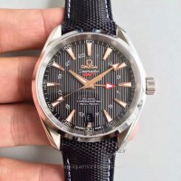 Réplique Omega Seamaster Aqua Terra 150M GMT 231.92.43.22.04.001 43MM Acier inoxydable Noir Dial 