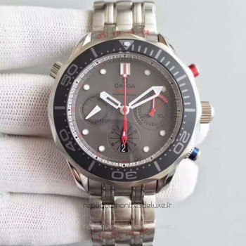 Réplique Omega Seamaster Diver 300M Chronographe 212.92.44.50.99.001 Acier inoxydable Gris Dial 