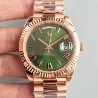 Réplique montre Day-Date 40 228235 - Acier inoxydable 40MM - Cadran vert enveloppé dans de l'or rose 18K