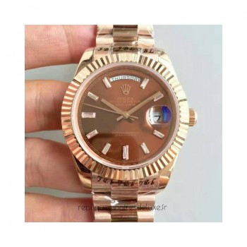 Réplique montre Day-Date 40 228235 Cadran Chocolat Or Rose De 40MM