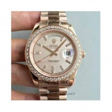 Réplique montre Day-Date 40 228235 Cadran crème en or rose et diamants de 40MM