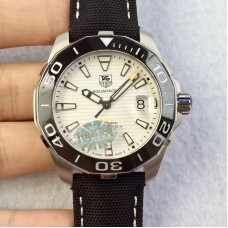 Réplique Tag Heuer Aquaracer Calibre 5 WAY211A. FC6362 Couteau blanc en acier inoxydable